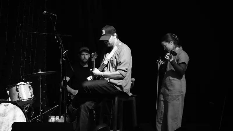 Joe Day and the Coyotes — photograph 7 of 24